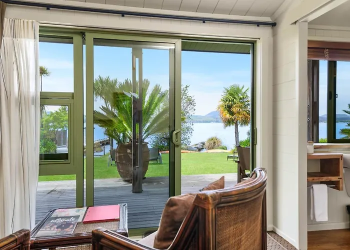 Koura Bed & Breakfast