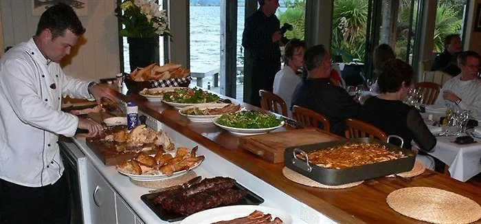 Koura Bed & Breakfast